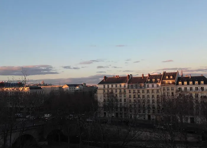 Schoener Romantischer Blick Auf Seine By Interhome Apartment