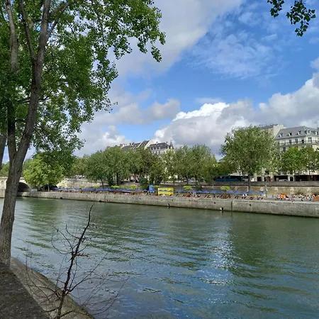 Apartamento Schoener Romantischer Blick Auf Seine By Interhome *